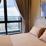 Stellar 8Th 3 Bedroom Air-Con Suite Bandar Baru Sri Petaling
