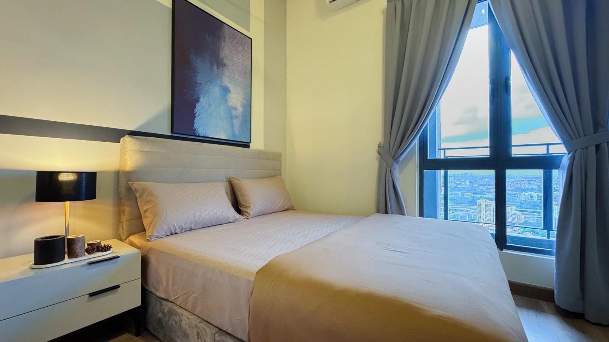 Stellar 8th 3 Bedroom Air-con Bandar Baru Sri Petaling Pangsapuri Kuala Lumpur