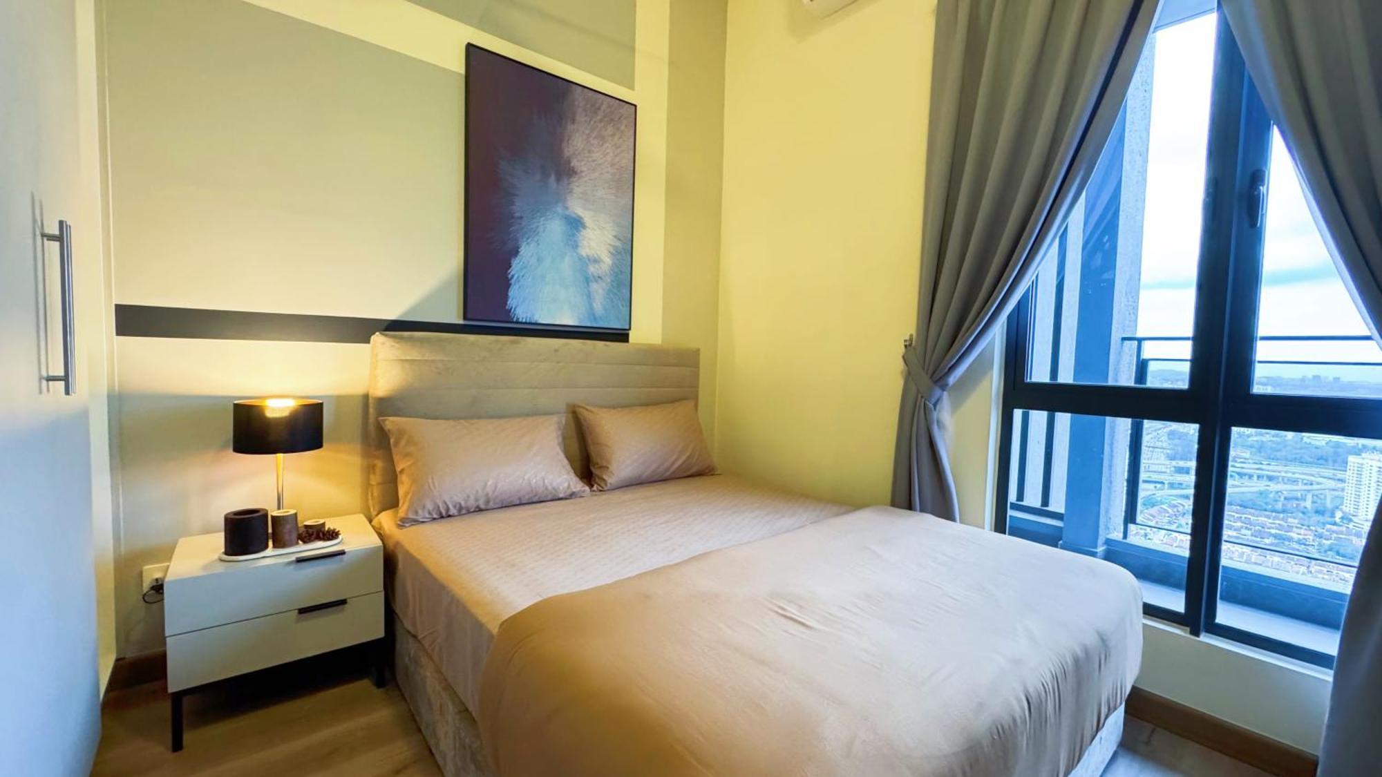 Pangsapuri Stellar 8th 3 Bedroom Air-con Bandar Baru Sri Petaling